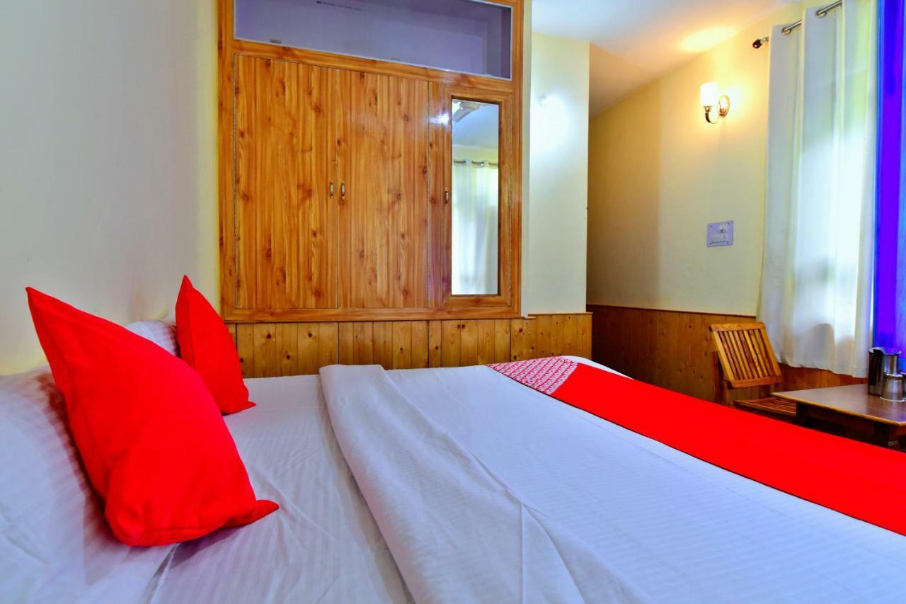 Capital O 38846 Varsha Inn Haripūr Exterior foto
